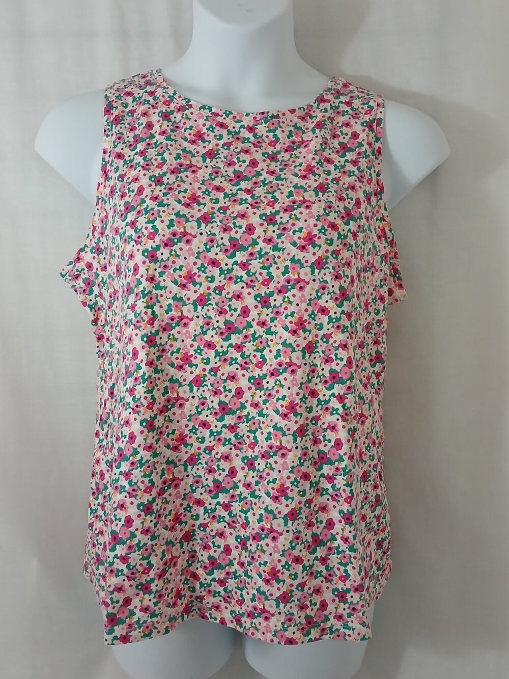 Croft & Barrow Classic Floral Tank - Size L